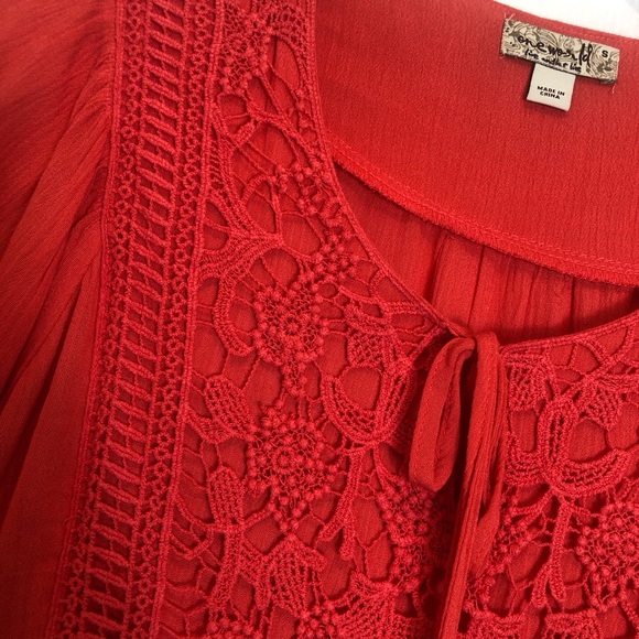 One World 3/4 Pullover Coral Blouse with Crochet Detail  Size Small - Picture 10 of 10
